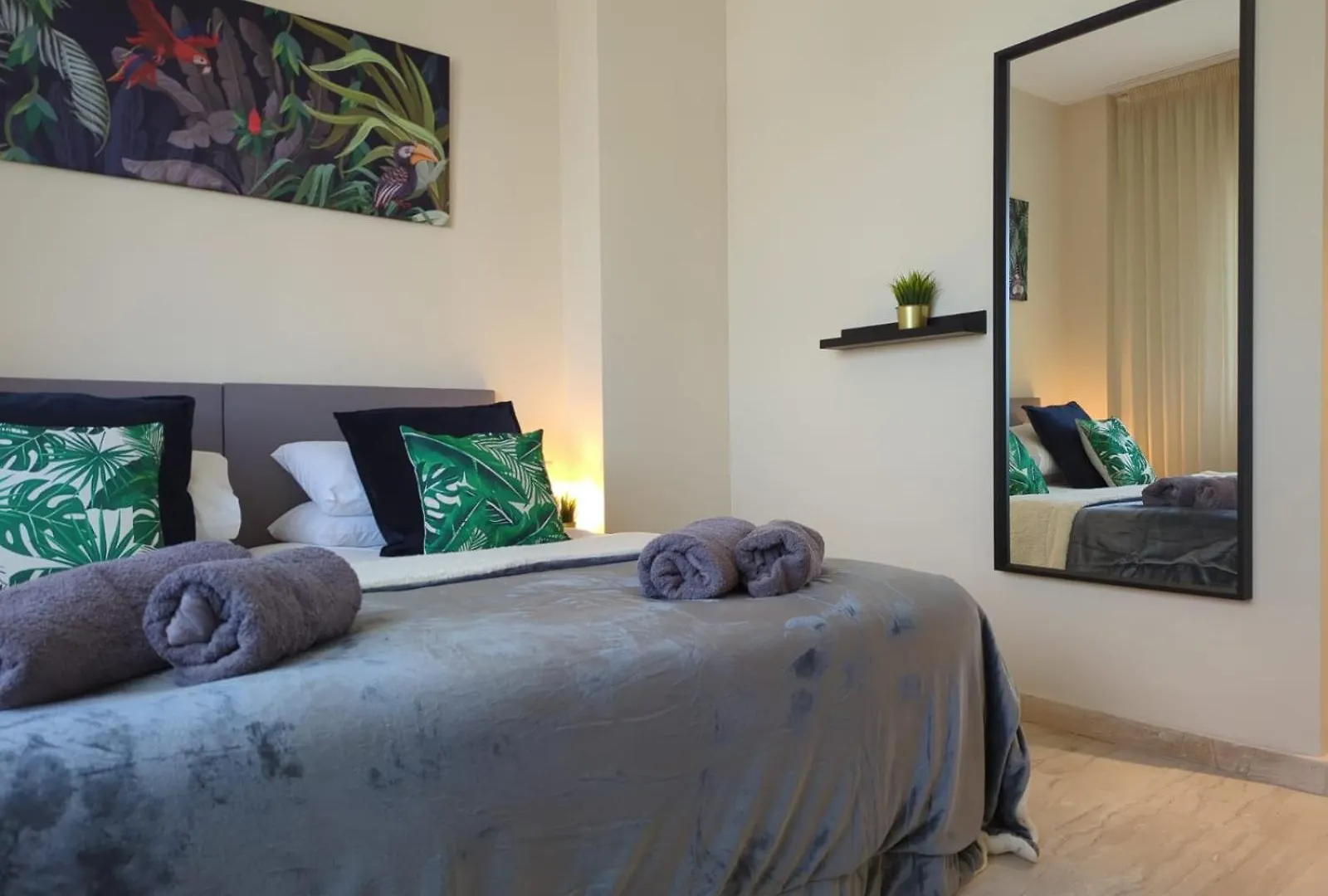 Seafront Duplex Penthouse Apartment Marbella