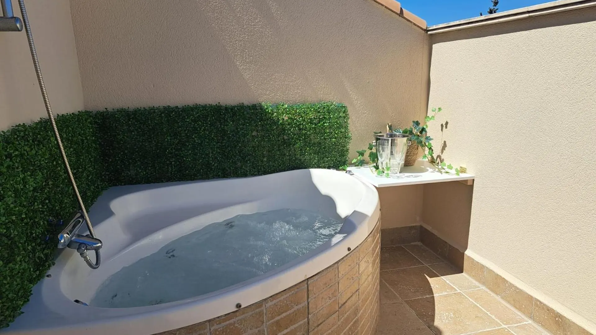 Seafront Duplex Penthouse Apartment Marbella 0*,